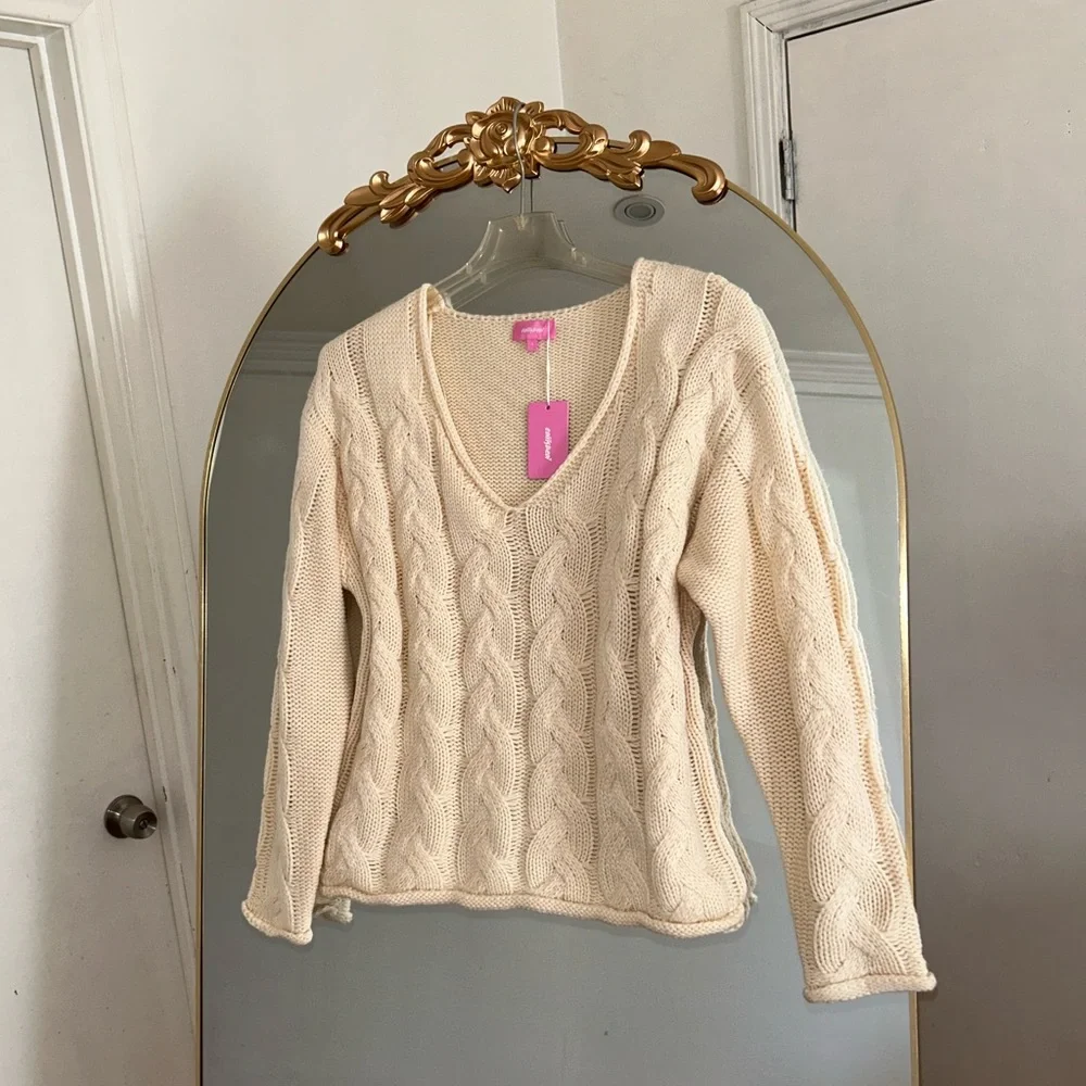 Edikted Cream V-Neck Oversized Cable Knit Sweater NWT - Picture 2 of 5